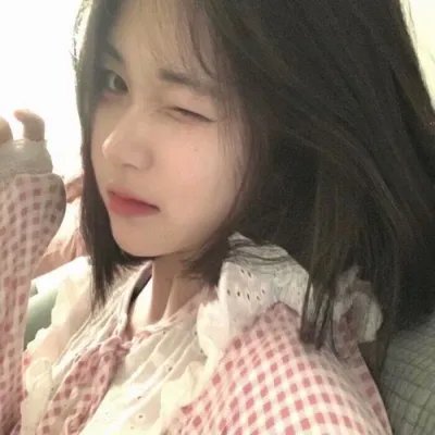 海棠经雨胭脂透
